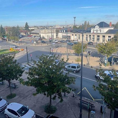 T2 Face Gare Sncf Appart Hotel Le Cygne 1 Bourges Exteriör bild